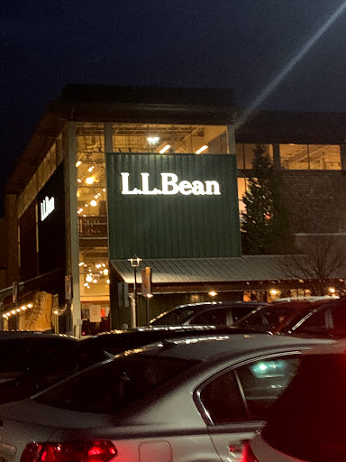 Clothing Store «L.L. Bean», reviews and photos, 1000 Ross Park Mall Dr, Pittsburgh, PA 15237, USA