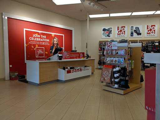 Shoe Store «Famous Footwear», reviews and photos, 33830 S Gratiot Ave, Charter Twp of Clinton, MI 48035, USA