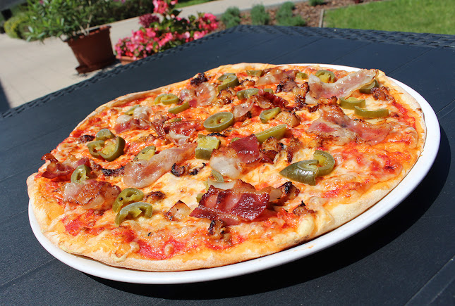 Értékelések erről a helyről: Gomba Pizzéria és Hamburgerbár, Gomba - Pizza