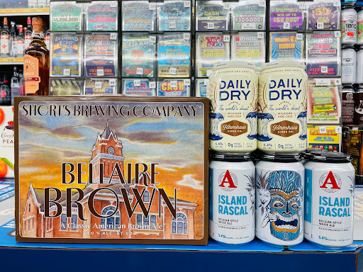 Liquor Store «Main Street Liquor», reviews and photos, 243 E 14 Mile Rd, Clawson, MI 48017, USA