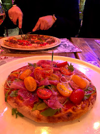 Plats et boissons du Pizzeria Pizza Cinq J à Roissy-en-France - n°18