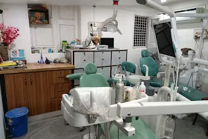 Dr Ashish S and Rajni B - Maa Gayatri Dental Clinic - RCT and Implant Specialist image