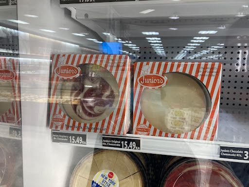 Grocery Store «Schnucks», reviews and photos, 109 N Mattis Ave, Champaign, IL 61821, USA