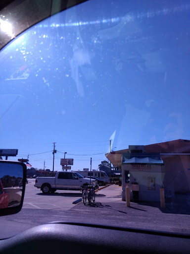 Sporting Goods Store «Half Hitch-Panama City Beach», reviews and photos, 2206 Thomas Dr, Panama City, FL 32408, USA