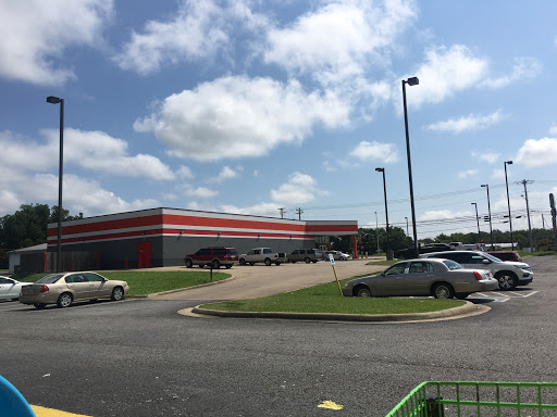 Auto Parts Store «AutoZone», reviews and photos, 735 N Main St, Shelbyville, TN 37160, USA