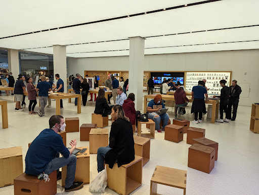 Computer Store «Apple Perimeter», reviews and photos, 4400 Ashford Dunwoody Road, Atlanta, GA 30346, USA