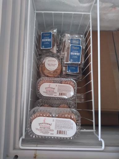 Cake Shop «Piece of Cake Inc.», reviews and photos, 2615 George Busbee Pkwy NW #23, Kennesaw, GA 30144, USA