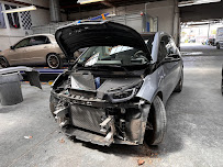 Fast Collision Center - Photo 2 - Car repair in Oakland, CA, Oakland
