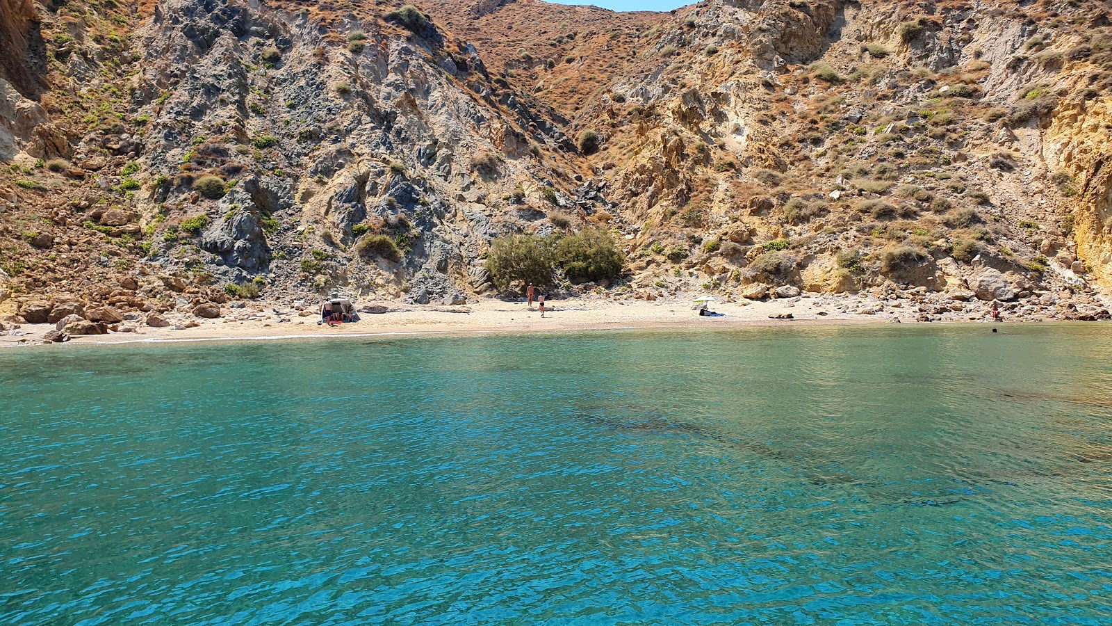 Livoskopos Beach'in fotoğrafı çok temiz temizlik seviyesi ile