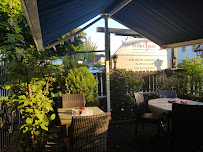 Atmosphère du Restaurant de spécialités alsaciennes Ce Cher Hans à Vendenheim - n°7