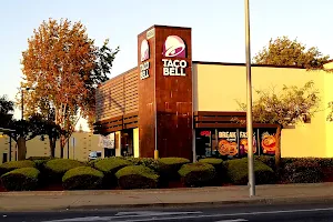 Taco Bell image