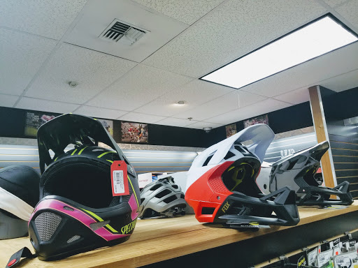 Bicycle Store «Bicycle Centres of Everett», reviews and photos, 4707 Evergreen Way, Everett, WA 98203, USA