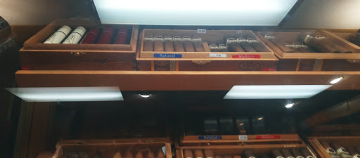 Tobacco Shop «82nd Avenue Tobacco & Pipe Ltd», reviews and photos, 400 SE 82nd Ave, Portland, OR 97216, USA