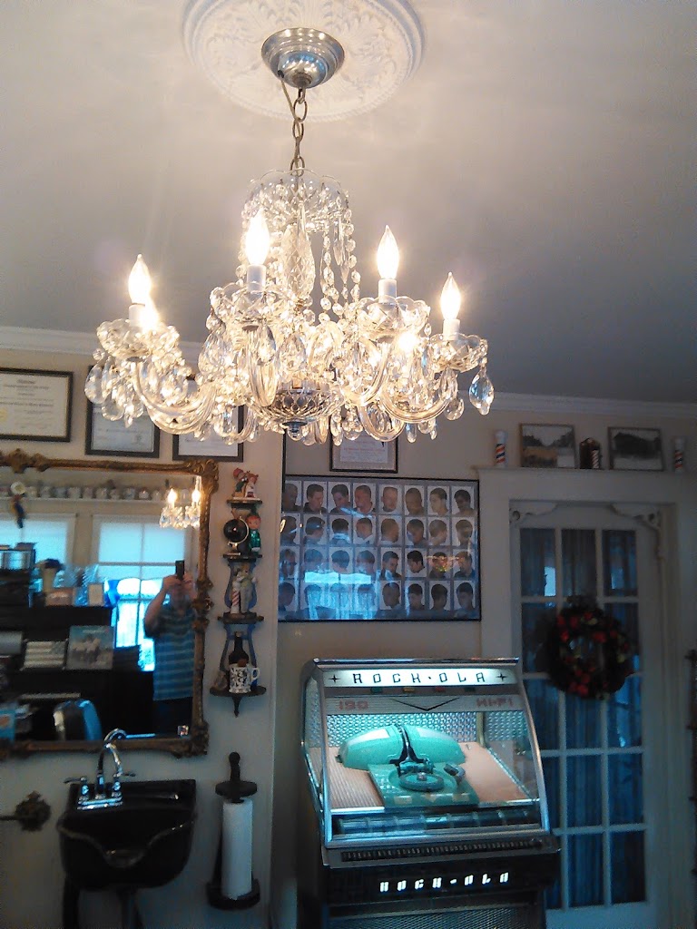 Pickell's Barber Shop Lenoir City, TN 37771 Services and Reviews