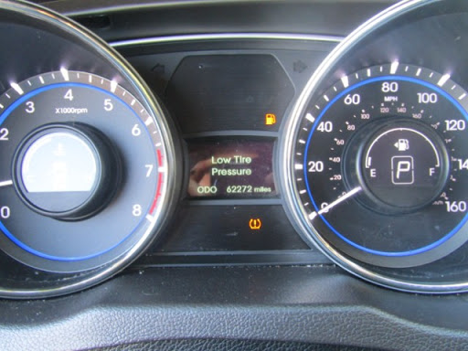 Used Car Dealer «Royal Car Center Chicago», reviews and photos, 5643 S Western Ave, Chicago, IL 60636, USA