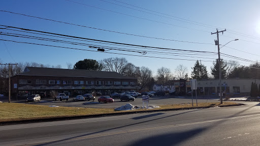 Liquor Store «Lafayette Wine & Liquor», reviews and photos, 30 Lafayette Sq, Vernon, CT 06066, USA