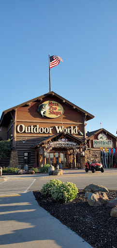 Sporting Goods Store «Bass Pro Shops», reviews and photos, 1000 Bass Pro Dr NW, Altoona, IA 50009, USA