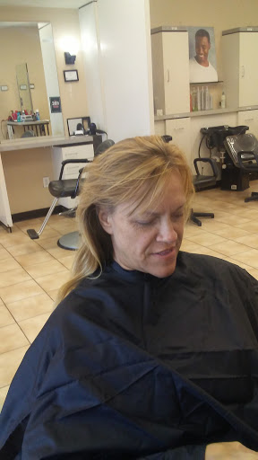 Hair Salon «Famous Hair», reviews and photos, 622 GA-61, Villa Rica, GA 30180, USA