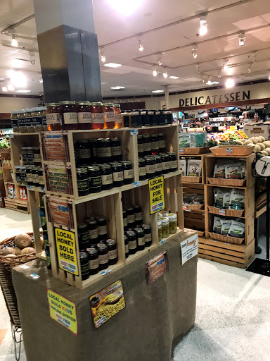 Grocery Store «Super Foodtown of Lake Hiawatha», reviews and photos, 435 N Beverwyck Rd, Lake Hiawatha, NJ 07034, USA