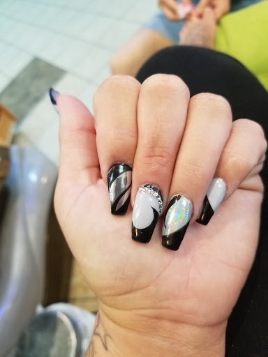 Nail Salon «Expose Nail Salon Inc», reviews and photos, 21800 N Shangri-La Dr, Lexington Park, MD 20653, USA
