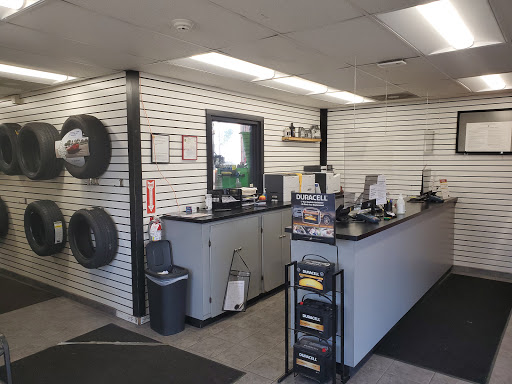 Auto Repair Shop «Mr Tire Auto Service Centers», reviews and photos, 21730 Great Mills Rd, Lexington Park, MD 20653, USA