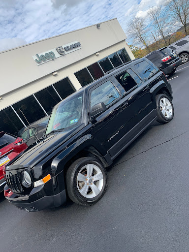 Car Dealer «Videon Chrysler Dodge Jeep RAM», reviews and photos, 4951 West Chester Pike, Newtown Square, PA 19073, USA