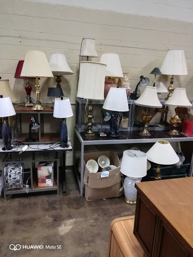 Thrift Store «Nifty Thrifty Shop LLC», reviews and photos, 4200 39th Ave, Kenosha, WI 53144, USA