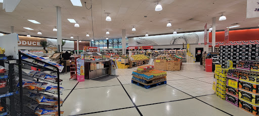 Grocery Store «Schnucks», reviews and photos, 200 N Vine St, Urbana, IL 61802, USA
