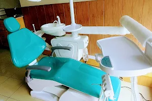 Ihtesham dental clinic image