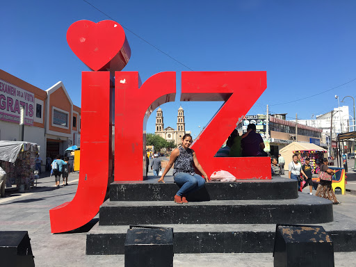 Monumento JRZ