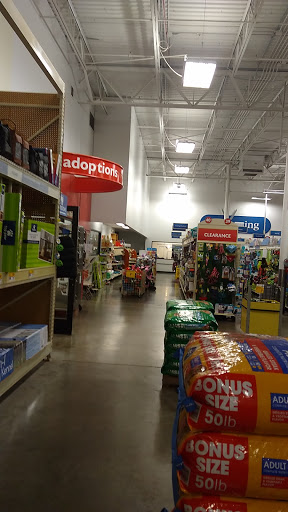 Pet Supply Store «PetSmart», reviews and photos, 3211 Peoples St, Johnson City, TN 37604, USA