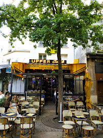 Atmosphère du Restaurant américain Upper Café Les Halles à Paris - n°2