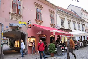 Guesthouse Lessi & Why not! Zagreb walking tours image
