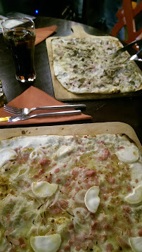 Tarte flambée du Restaurant de spécialités alsaciennes Flam's Lombards- Bar Et Restaurant De Flammekueche à Paris - n°10