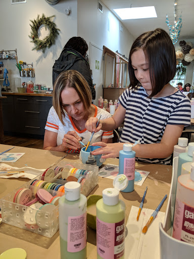 Art Center «Oliloli Arts and Crafts Studio», reviews and photos, 103-23 Metropolitan Ave, Forest Hills, NY 11375, USA