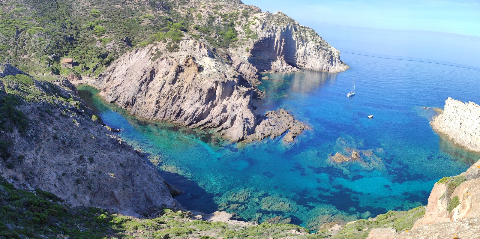 Cala Vinagra'in fotoğrafı biraz temiz temizlik seviyesi ile