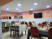 Atmosphère du Restaurant turc Restaurant Marignane Au p'tit Bonheur - n°3