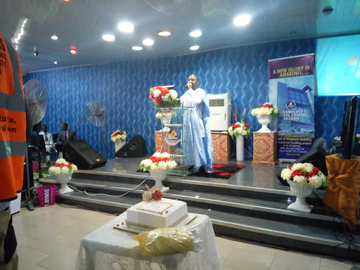 Dunamis International Gospel Centre, Ibadan, Total Garden Roundabout, Opp Yemetu Police Station, Yemetu St, Ibadan, Nigeria, Church, state Osun