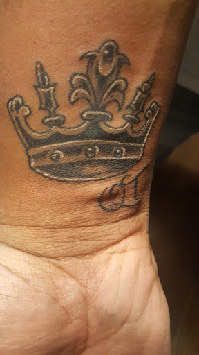 Tattoo Shop «Main Street Tattoo», reviews and photos, 221 West Main Street, Greenwood, IN 46142, USA