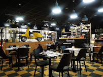 Atmosphère du Restaurant italien Brasserie Gusto Nîmes à Nîmes - n°9