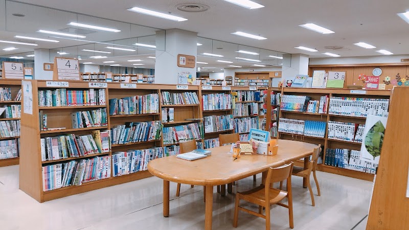 神戸市立灘図書館