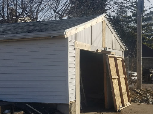 Liquor Store «S & S Liquor Store», reviews and photos, 3200 N 27th St, Milwaukee, WI 53216, USA