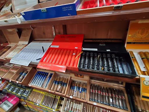 Tobacco Shop «2 Way Smoke Shop», reviews and photos, 7422 N 51st Ave, Glendale, AZ 85301, USA