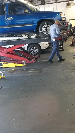 Auto Parts Store «Pep Boys Auto Parts & Service», reviews and photos, 10200 Broad Channel Dr, Miami, FL 33157, USA