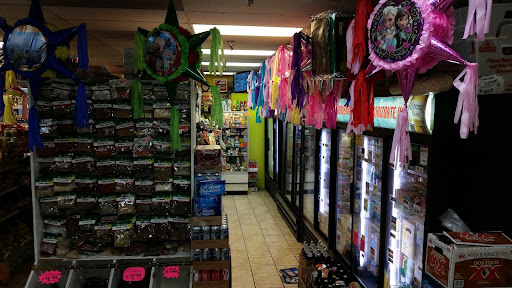 Mexican Grocery Store «NUEVO HORIZONTE MARKET LLC», reviews and photos, 3460 SW 185th Ave, Aloha, OR 97006, USA