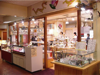 Ｌｉｎ天然石＆中国茶の店 三宮本店