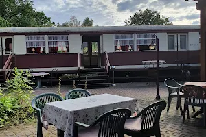 Gaststätte zur S-Bahn Hoppe-Garten image