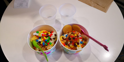 Frozen Yogurt Shop «Yogurtland», reviews and photos, 1000 N Western Ave #102, San Pedro, CA 90732, USA