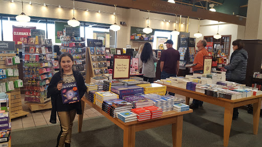 Book Store «Barnes & Noble», reviews and photos, 1530 Black Lake Blvd SW B, Olympia, WA 98502, USA