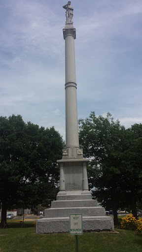 Park «Central Memorial Park», reviews and photos, 212 E 4th St, Sterling, IL 61081, USA